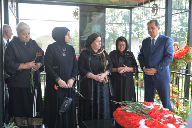 Taleh Qaraşov şəhid Zaur İsmayılzadənin anım günündə iştirak edib